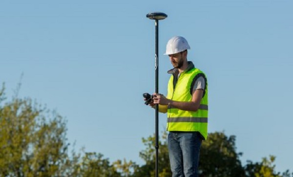 Hoogtemeting: methoden, belangrijkheid, met GPS en speciale app