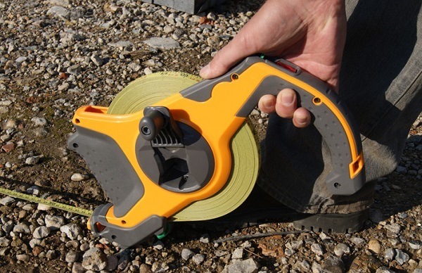 Hoe u zelf een perceel kunt opmeten inclusief de lengte en oppervlakte